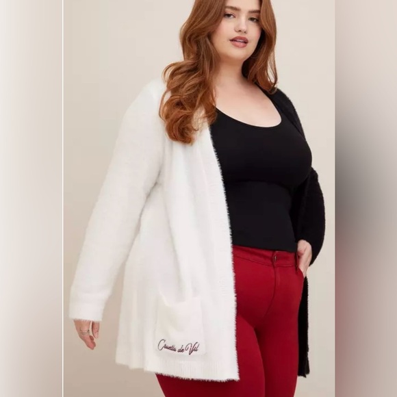 Torrid Disney’s Villains Cruella black and white nylon knit cardigan size 3X - Picture 2 of 11